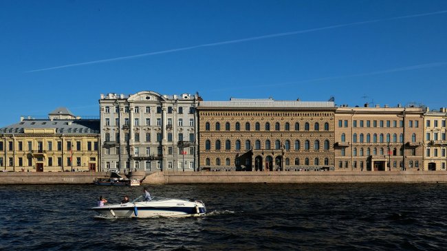В Петербурге столкнулись два судна - «Новости России»