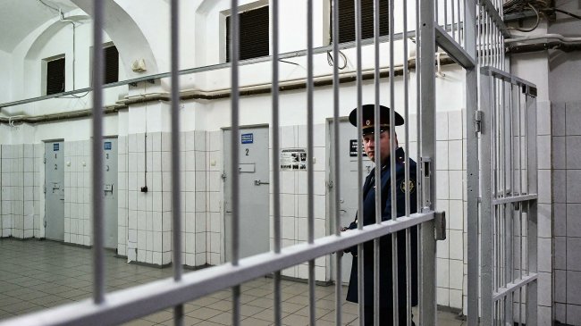Суд отправил казанца в СИЗО за убийство в лифте - «Криминал»