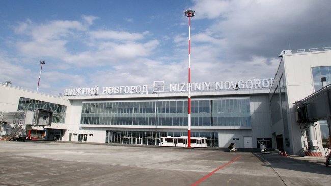 Пассажирки рассказали, как сидели с детьми 12,5 часа в самолете в аэропорту - «Новости России»