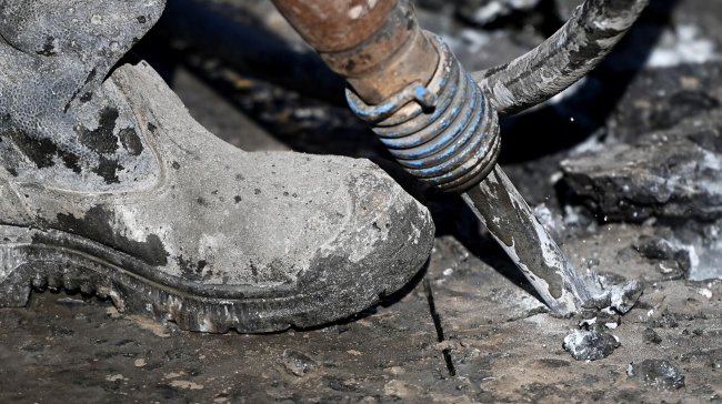 Активисты ОНФ: дорожники в Магадане должны ответить за плохой ремонт трасс - «Строительство»