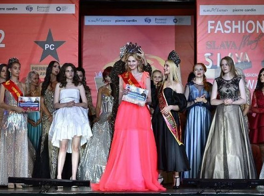 Десятиклассница из Владимира стала "Юной Мисс Россия 2022"