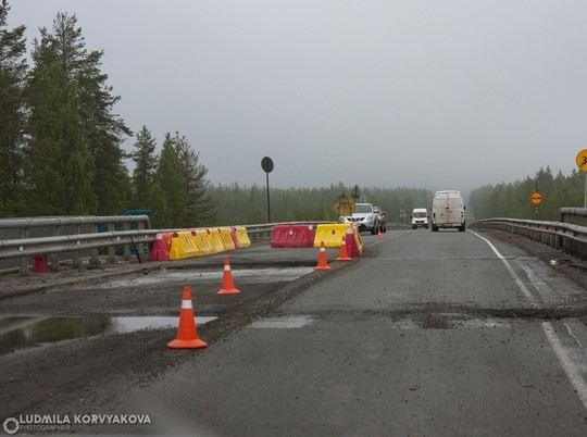 Движение временно ограничат на участке автодороги "Кола" в Карелии