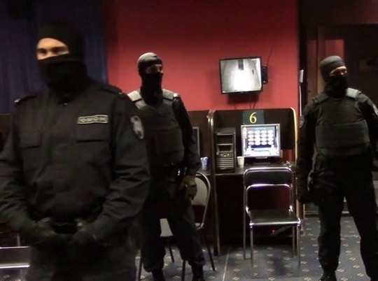 Перед судом предстанут 8 членов ОПГ, организовавшие в Иванове сеть нелегальных казино
