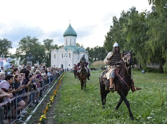 В Переславле стартовал конный поход