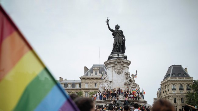 СМИ: во Франции появится должность посла по делам ЛГБТ-сообщества - «Строительство»