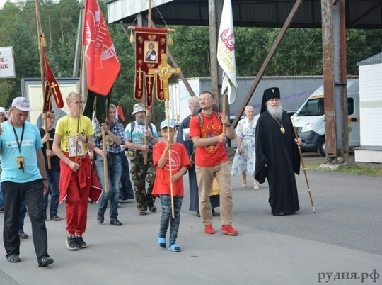 Смоленская икона Одигитрии приняла участие в международном крестном ходе