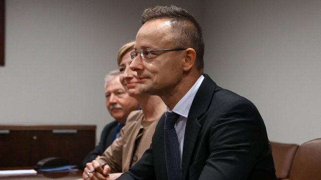 Глава МИД Венгрии отверг идею санкций против "Газпрома" и "Росатома" - «Строительство»
