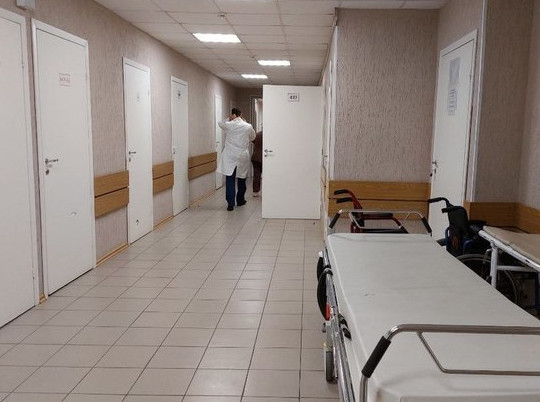 Прокуратура организовала проверку после издевательств над плачущим младенцем в роддоме Петербурга