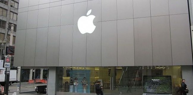 Apple засудят из-за гаджета-шпиона - «Компьютеры и интернет»