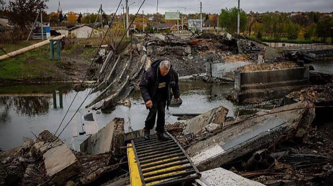 Украинские диверсанты подорвали пешеходный мост в Запорожской области - «Строительство»