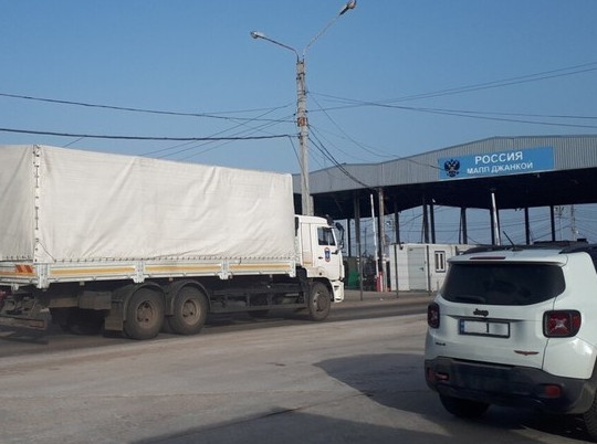 Экс-министр транспорта Крыма: по сухопутному коридору можно проехать без спецпропуска