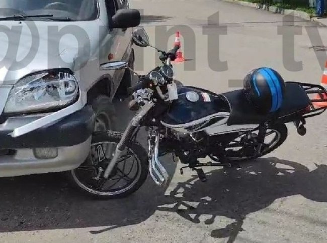 В Ливнах водитель «Нивы» нарушил ПДД и сбил мотоциклиста
