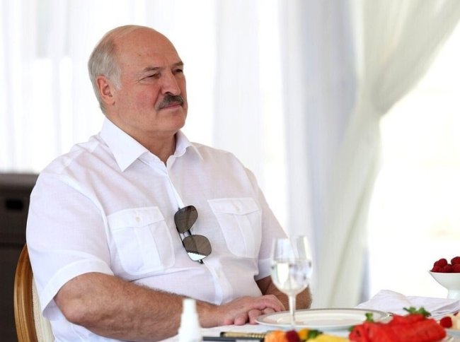 Лукашенко «без ложной скромности» объяснил свое умение делать верные прогнозы