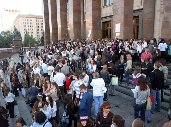 В Минобрнауки РФ хотят запретить принимать в вузы «троечников»