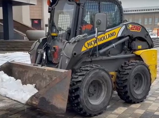 В Старом Осколе специалисты очистили улицы от снега