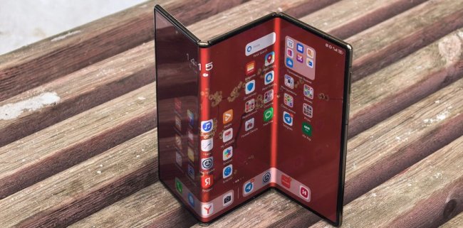 Россияне распробовали складные смартфоны - «Компьютеры и интернет»