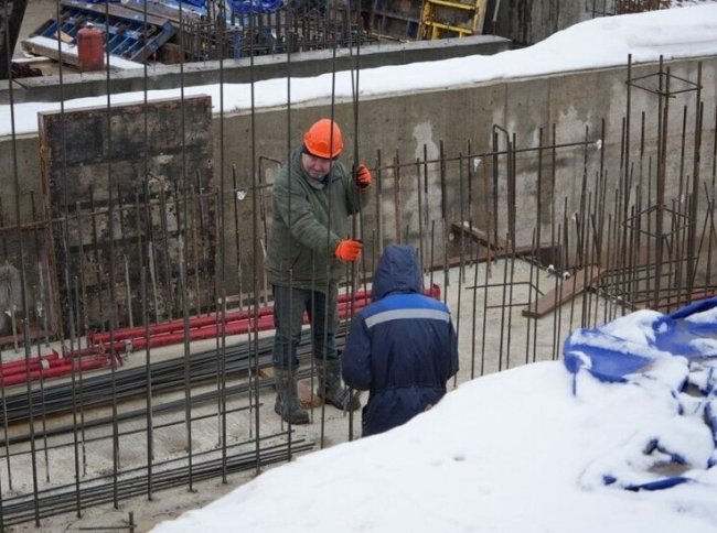 На стройке очистных сооружений в Серпухове задействовано более 70 человек