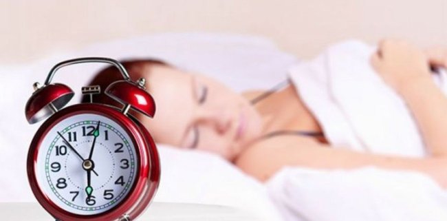 «Не спите в обнимку с телефоном» - «Компьютеры и интернет»