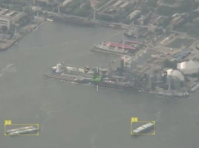 ВС РФ нанесли удары по морским судам с военными грузами для ВСУ