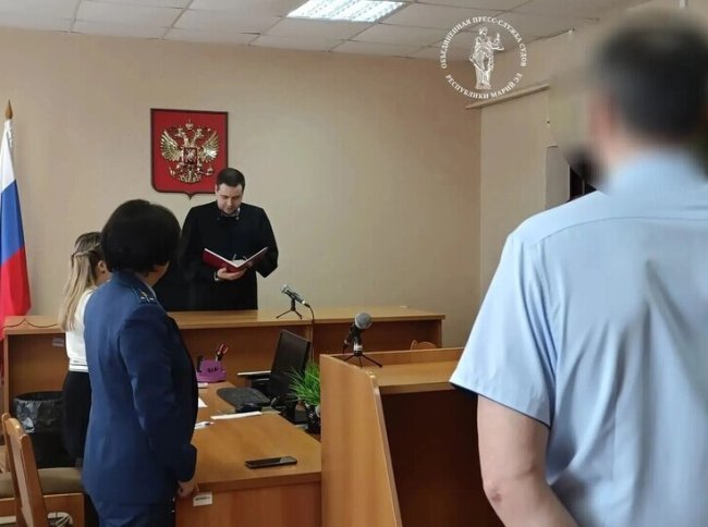 В Марий Эл за взятку осужден экс-руководитель центра соцподдержки населения